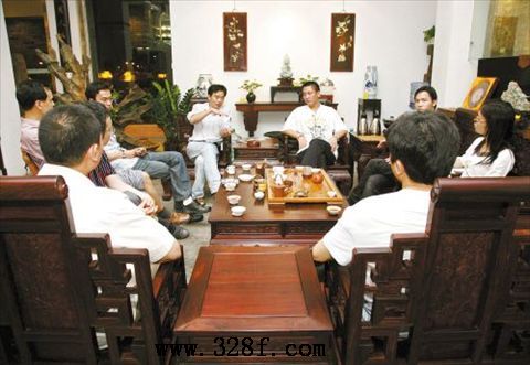 原材料资源稀缺价格持续上涨 红木收藏时机已到