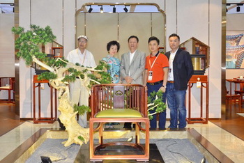 国寿红木·世外桃源亮相上海家具展 引领新明式潮流