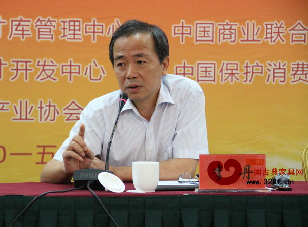 浙江省经信委法规处李丹处长表示希望此次培训能真正获得实效 浙江省经信委法规处李丹处长表示希望此次培训能真正获得实效