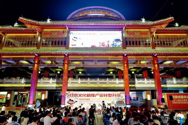 10月28日晚《周五民声直播室户外版》录制现场 10月28日晚《周五民声直播室户外版》录制现场