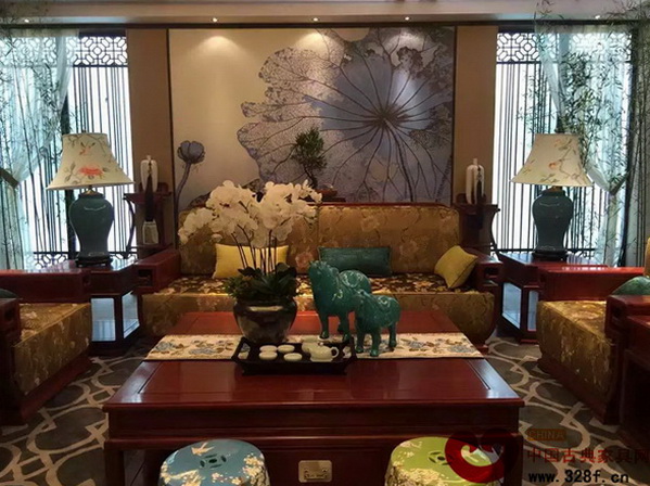 苏阳红在东莞名家具展展厅图,雅木青春已成为典雅清新的新中式家居典范 苏阳红在东莞名家具展展厅图,雅木青春已成为典雅清新的新中式家居典范