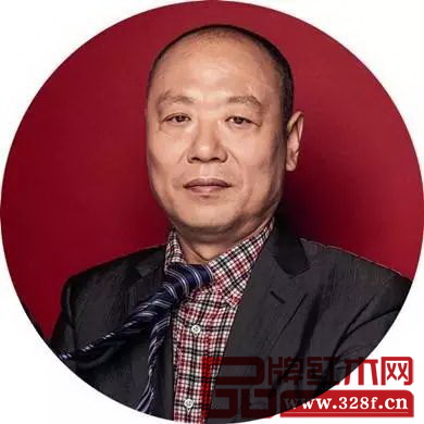中国家具商业联合会执行会长,石家庄冠军联盟会长,国寿红木石家庄专卖店总经理彭书辰 中国家具商业联合会执行会长,石家庄冠军联盟会长,国寿红木石家庄专卖店总经理彭书辰