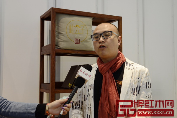 卓木王总裁杜长江接受《品牌红木》记者采访 卓木王总裁杜长江接受《品牌红木》记者采访
