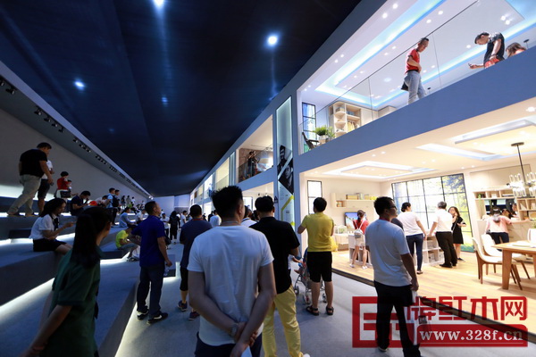 MINI盒子样板间吸引众多观展者 MINI盒子样板间吸引众多观展者
