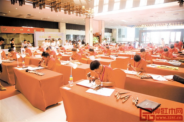 9月26日，2017年中国技能大赛全国家具（红木雕刻）职业技能竞赛广东江门分赛区选拔赛于台山大江镇江山多骄国际文旅展贸城举行