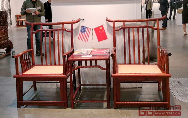 东莞国寿红木参展作品《宋韵四出头梳背椅》 东莞国寿红木参展作品《宋韵四出头梳背椅》