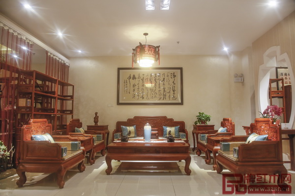 华厦·大不同展厅布置古典优雅