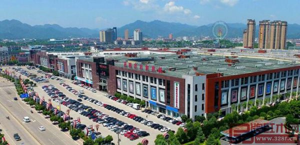 花园红木家具市场全景图 花园红木家具市场全景图