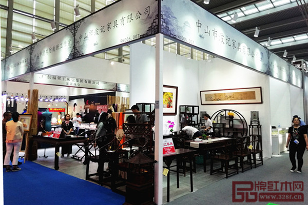 波记家具位于深圳文博会九号馆的展厅 波记家具位于深圳文博会九号馆的展厅