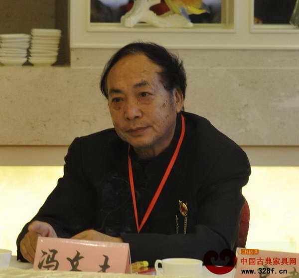 亚太地区手工艺大师、中国工艺美术大师冯文土