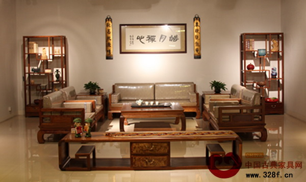 沙发（源天福供图）