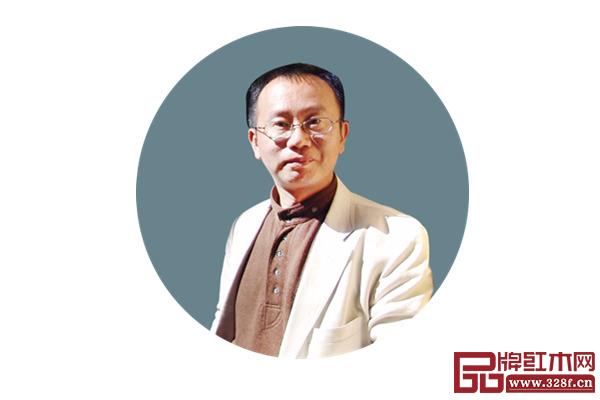 全联艺术红木家具专业委员会专家顾问、北京故宫博物院研究员周京南