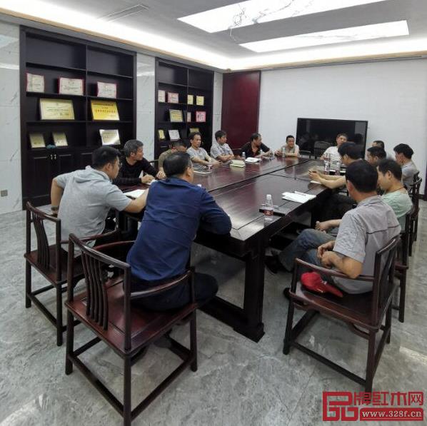  汉府家具生产木工车间会议，只为呈现更高品质家具
