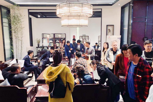 豪族旺家频频展风采 弘扬正中式文化家居