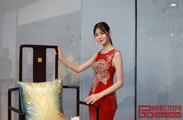 东成文宋以优雅精致的内外表现,为使用者带来独特体验 东成文宋以优雅精致的内外表现,为使用者带来独特体验