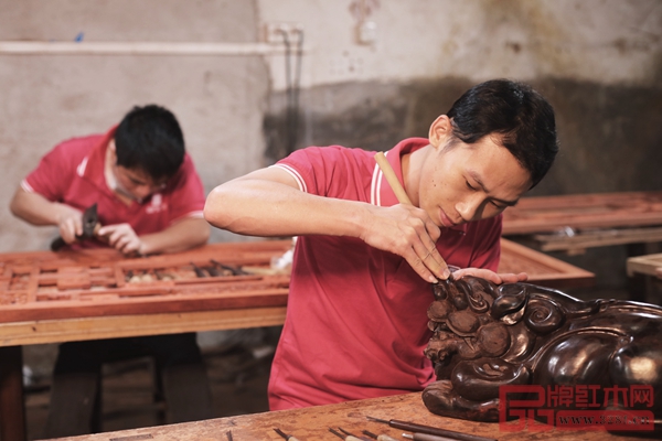 国方家居匠人精益求精,确保出品必为精品 国方家居匠人精益求精,确保出品必为精品