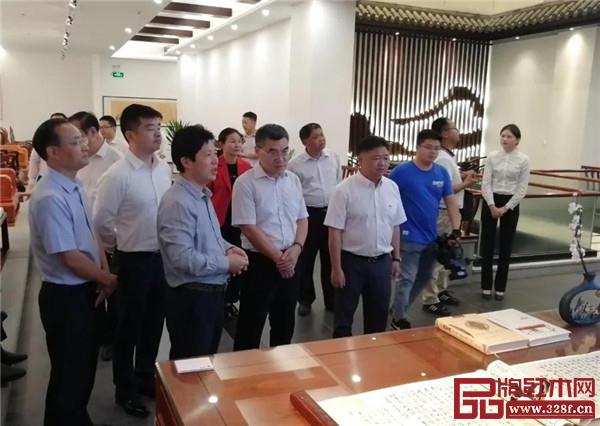 东成红木 东成红木