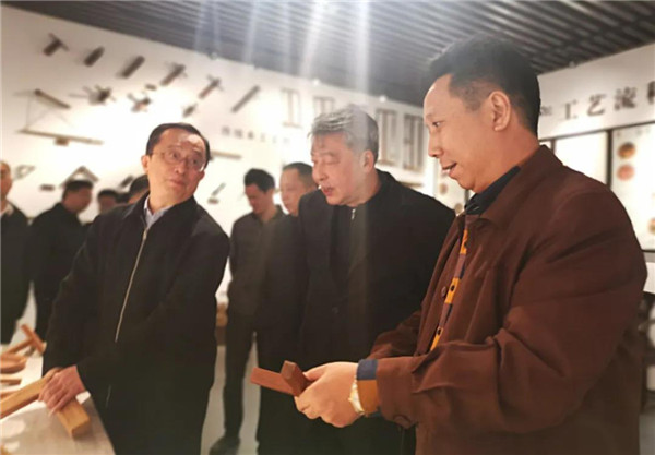 东成红木 东成红木