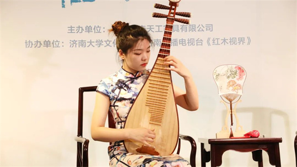 [巧遇风流] 咫尺风雅名家扇面邀请展现场琵琶独奏