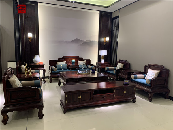 微凹黄檀家具：在自然与艺术的碰撞中，感知生活的幸福